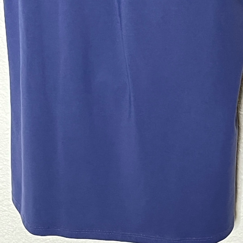 Fabletics Tank Top With Built In Bra - Picture 2 of 6